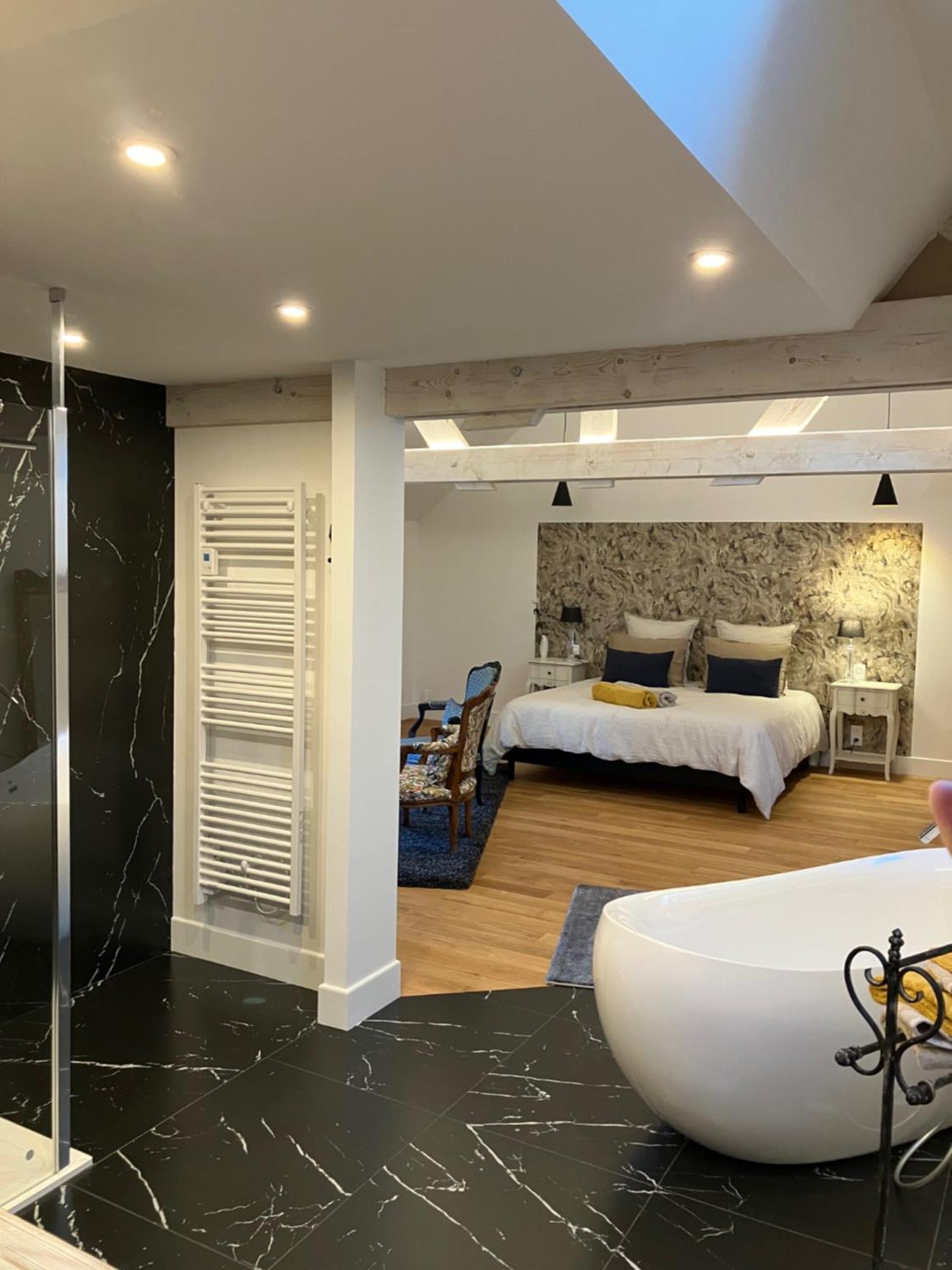 Bed and Breakfast Au Fil De L'Eau Le Vast Экстерьер фото